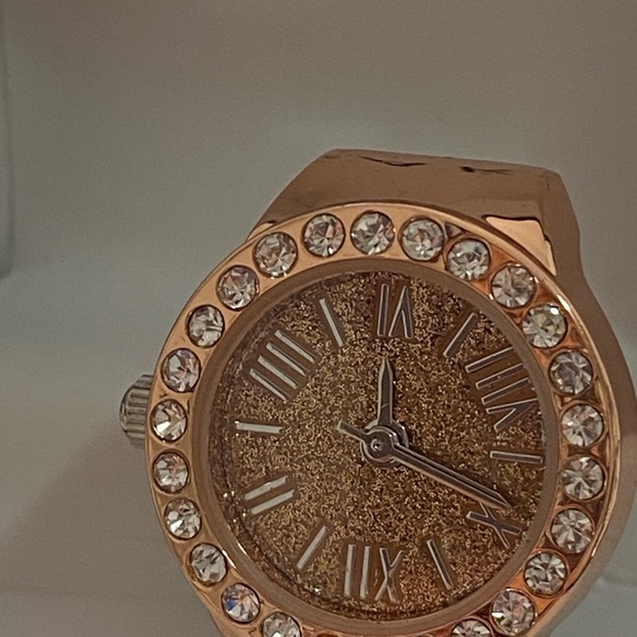 .... - Picture 6 of 9